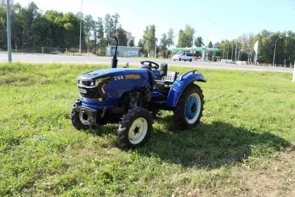 Трактор Русич TE-244 (8+8)